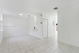 9481 SW 78th Ave in Miami, FL - Building Photo - Building Photo