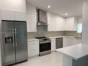 3311 Monegro St in Coral Gables, FL - Building Photo - Building Photo