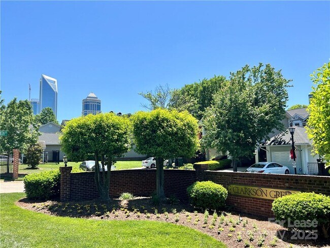 414 Clarkson Green St in Charlotte, NC - Building Photo - Building Photo