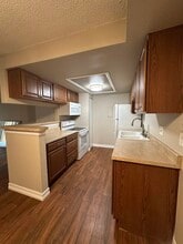 1872 S Pitkin Cir, Unit A in Aurora, CO - Foto de edificio - Building Photo