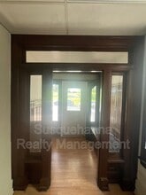 175 E Derry Rd in Hershey, PA - Foto de edificio - Building Photo