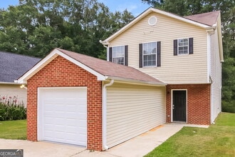 1660 Riverchase Cir NE in Conyers, GA - Building Photo - Building Photo