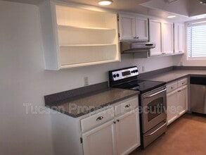 2839 E Weymouth Cir in Tucson, AZ - Building Photo - Building Photo