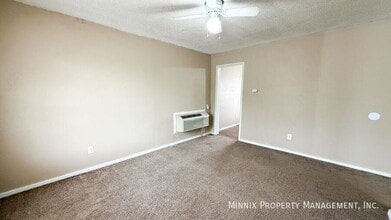 310 E Lynn St in Slaton, TX - Building Photo - Building Photo