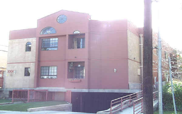 1004 E Maple St in Glendale, CA - Building Photo