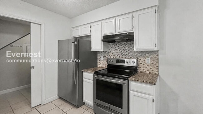 900 Taulbee Ln in Austin, TX - Building Photo - Building Photo