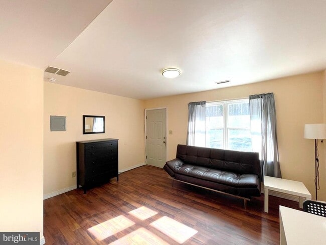 21632 Great Mills Rd in Lexington Park, MD - Building Photo - Building Photo