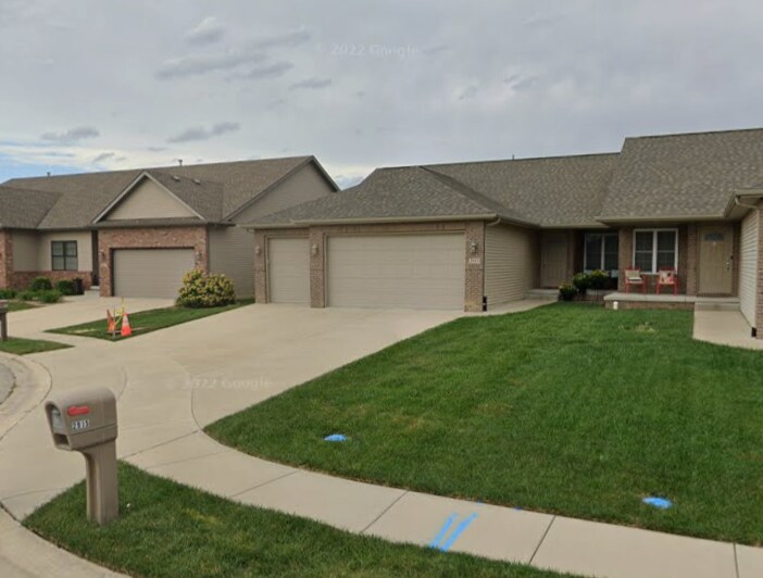 2915 Sandy Ln in Springfield, IL - Building Photo