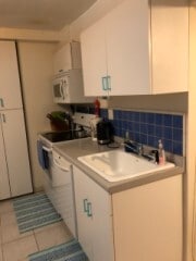56 Hobson St