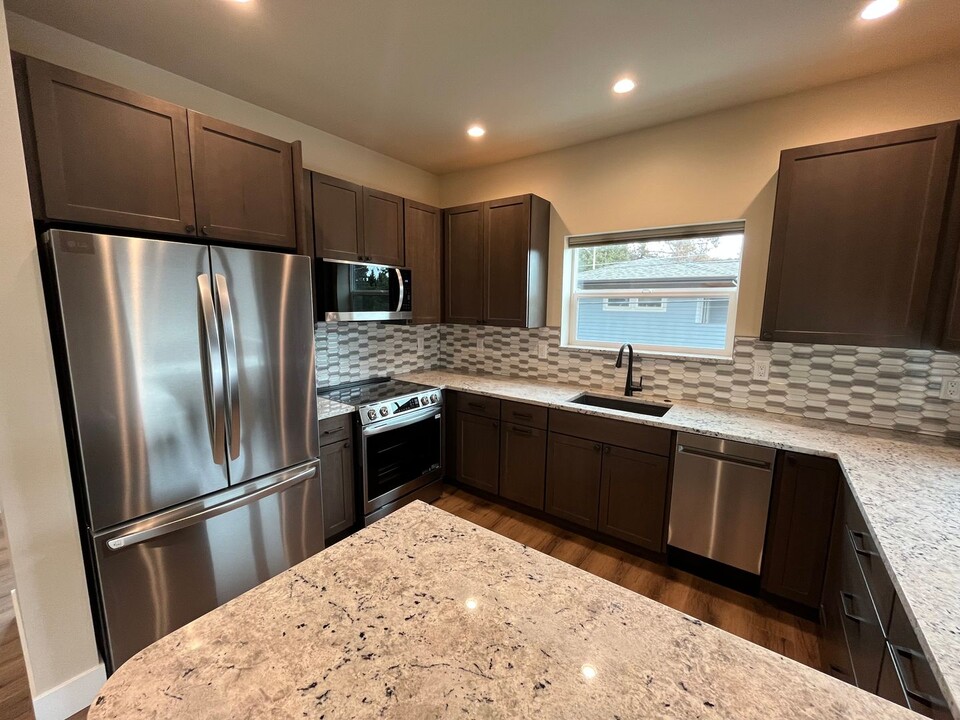 1119 NW 14th St in Bend, OR - Building Photo