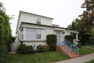 453 S Doheny Dr in Beverly Hills, CA - Building Photo - Building Photo