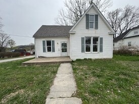 500 Frank Ford Rd in Louisiana, MO - Building Photo