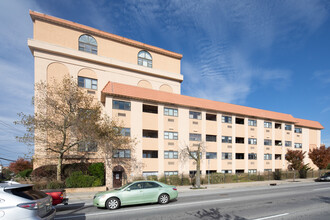 Park Place Condominiums in Long Beach, NY - Building Photo - Building Photo