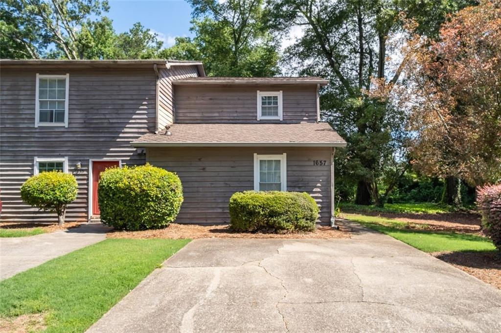 1657 Wynndowne Trail in Smyrna, GA - Building Photo