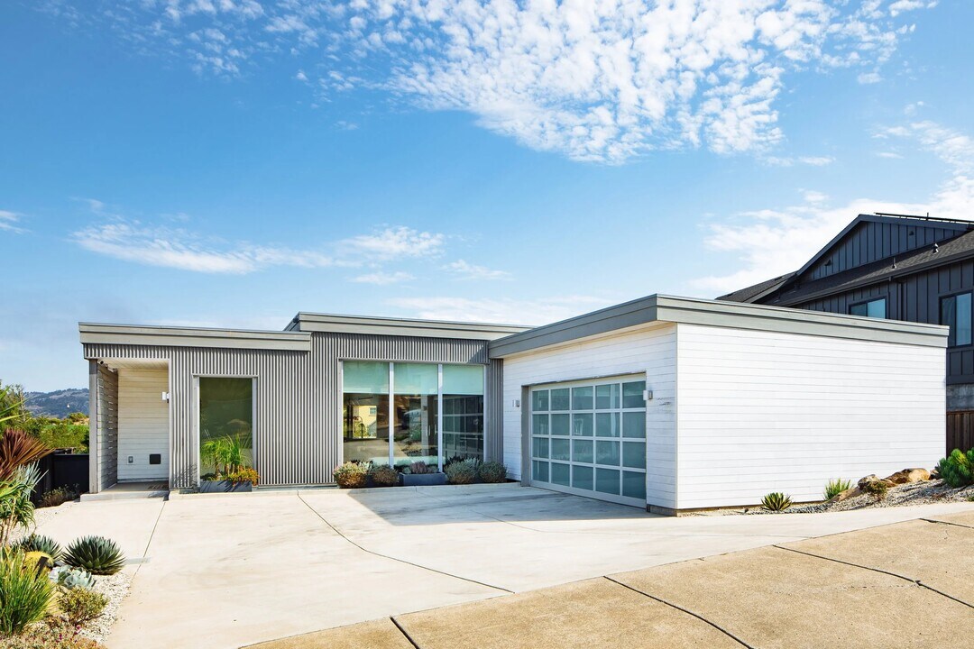 3813 Sedgemoore Dr in Santa Rosa, CA - Building Photo