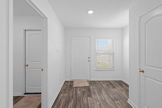 966 Shady Brk in New Braunfels, TX - Building Photo - Building Photo