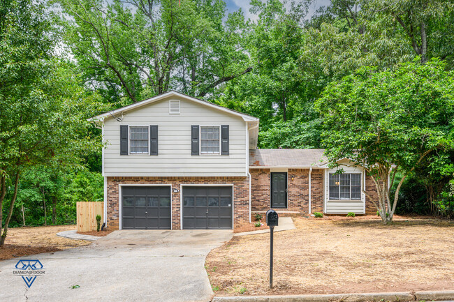 property at 4400 Chartley Ln
