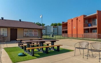 401 N Merrill Ave in Duncanville, TX - Building Photo - Building Photo