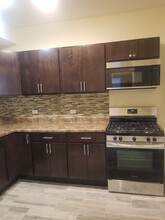 548 E 76th St in Chicago, IL - Building Photo - Building Photo
