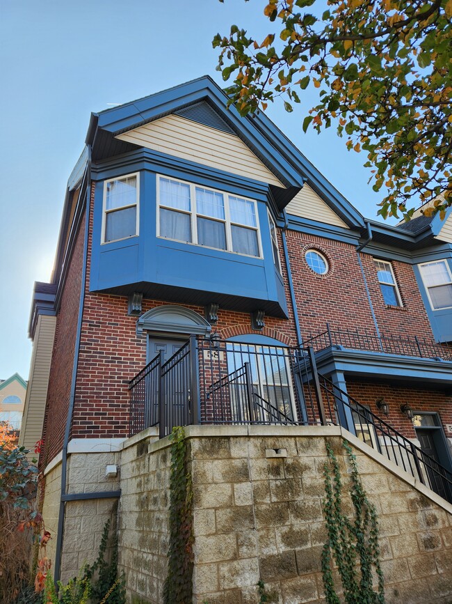 58 Adelaide St Rentals in Detroit, MI