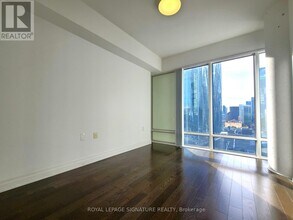 8 The Esplanade in Toronto, ON - Building Photo - Building Photo