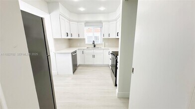 2240 SW 16th Ct in Miami, FL - Building Photo - Building Photo