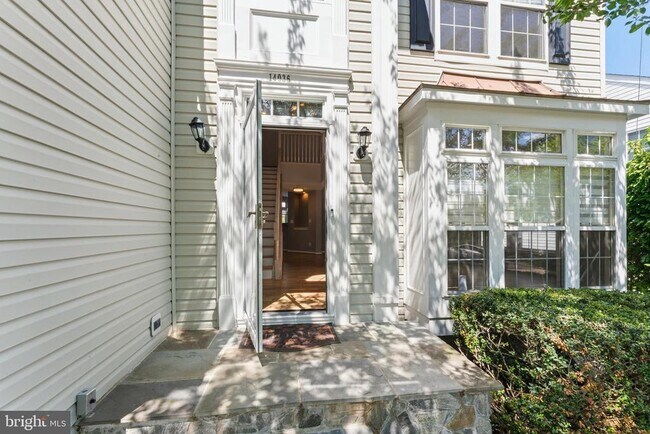 14036 Sterling Point Dr in Gainesville, VA - Building Photo - Building Photo