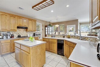 10608 Portrush Ct in Austin, TX - Building Photo - Building Photo