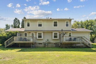 710 19th Ave, Unit A in Coralville, IA - Building Photo - Building Photo