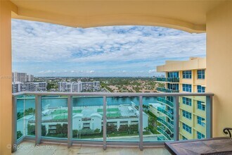 2501 S Ocean Dr, Unit # PH30 in Hollywood, FL - Building Photo - Building Photo