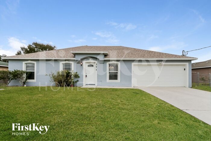 371 SW Duval Ave in Port St. Lucie, FL - Building Photo