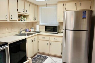 3154 Via Poinciana, Unit 4120 in Greenacres, FL - Building Photo - Building Photo