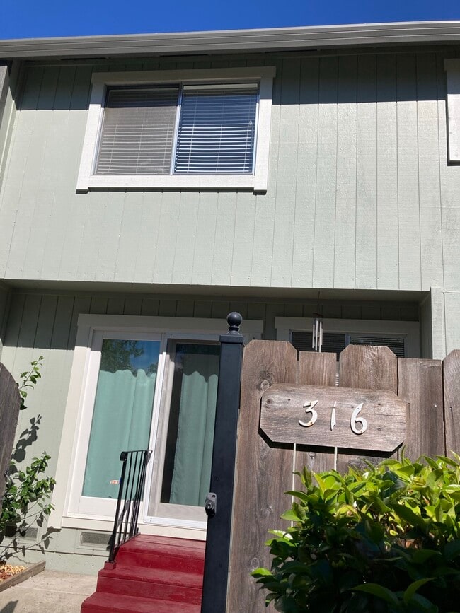 property at 316 Harvest Ln