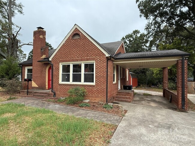 730 E Iredell Ave in Mooresville, NC - Building Photo - Building Photo