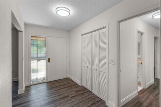8105 Gilliam Rd in Apopka, FL - Building Photo - Building Photo