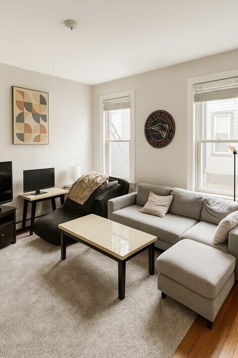 14 Linley Terrace in Boston, MA - Building Photo