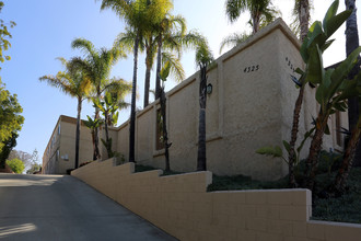 Highland Apartments in La Mesa, CA - Building Photo - Building Photo