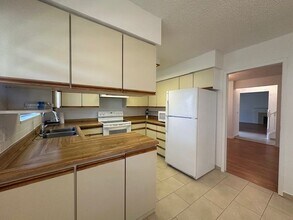 2229 Kings Av in West Vancouver, BC - Building Photo - Building Photo