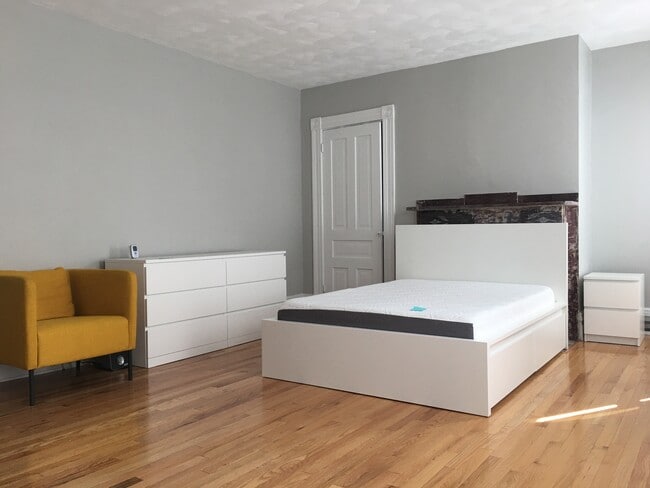 5451 Potter St in Pittsburgh, PA - Foto de edificio - Building Photo