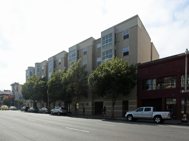 1028 Howard in San Francisco, CA - Foto de edificio - Building Photo