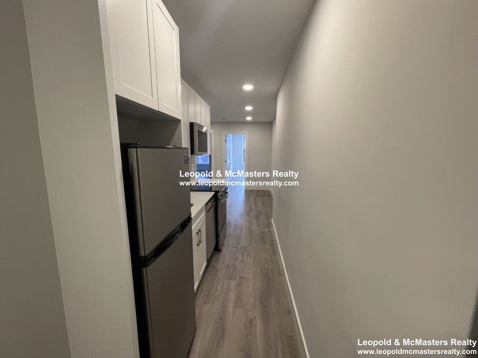 42 Joy St, Unit 6 in Boston, MA - Building Photo