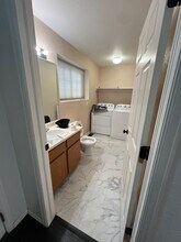 1243 S Zeno Way, Unit C in Aurora, CO - Building Photo - Building Photo