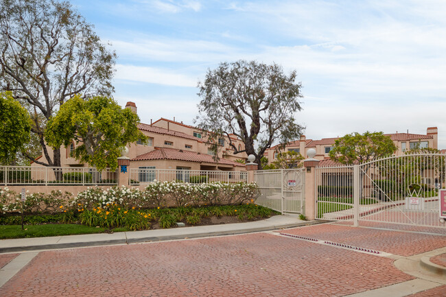 3101 Plaza del Amo in Torrance, CA - Foto de edificio - Building Photo