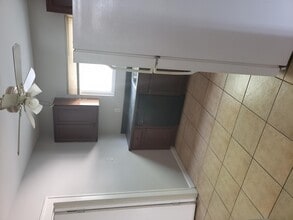 758 W Huron St in Pontiac, MI - Building Photo - Building Photo