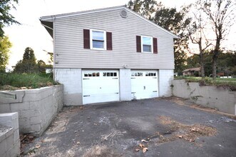 102 Highland Dr in Benton, KY - Building Photo - Building Photo