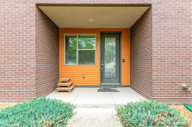 property at 2122 Clay St