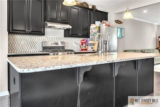 605 Bayside Ct in South Amboy, NJ - Building Photo - Building Photo