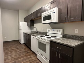 16 Cutts Ave. in Austin, TX - Foto de edificio - Interior Photo