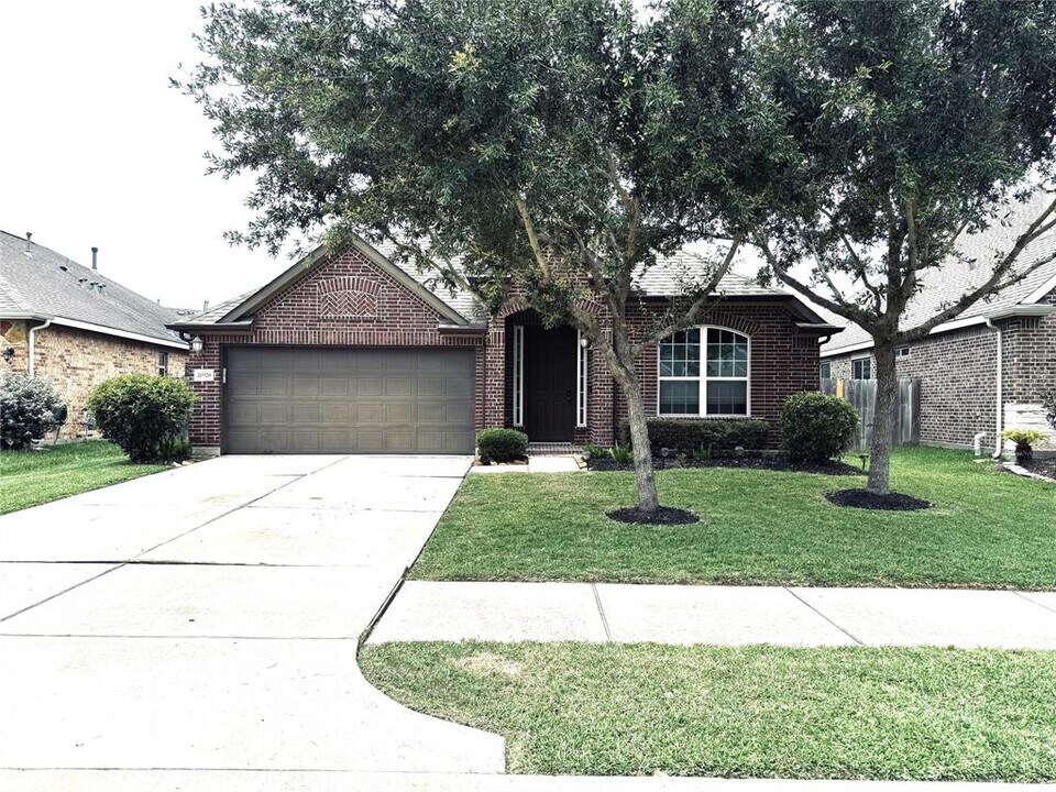 20326 Granophyre Ln in Richmond, TX - Building Photo