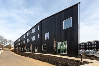 Muse Bowling Green in Bowling Green, KY - Foto de edificio - Building Photo